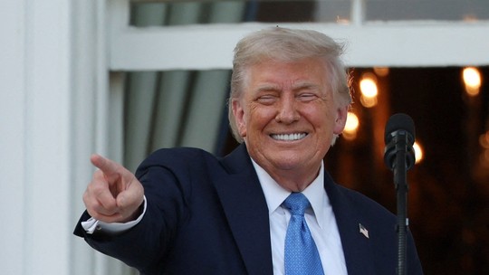 Pacote de cortes de impostos de Trump é aprovado no Senado americano - Projeto propõe estender os cortes de impostos de 2017, além de reduzir outros tributos e aumentar os gastos em defesa e segurança nas fronteiras.