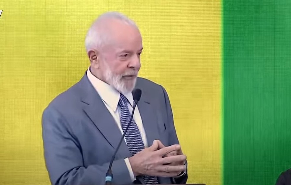 O presidente Lula durante reunião do conselho de governo no Palácio do Planalto — Foto: Reprodução/Canal Gov