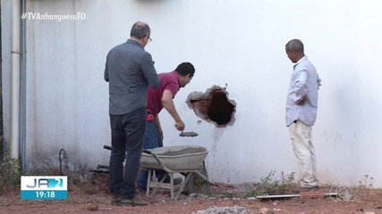 Buraco na parede é usado em tentativa de furto a banco em distrito de Porto Nacional