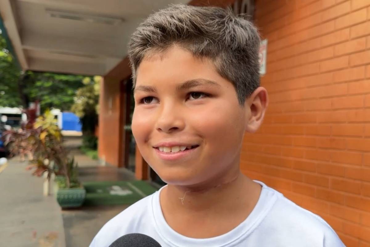 'eu só sabia rezar', diz mãe — Após 15 dias internado, menino que teve pescoço cortado por linha de cerol recebe alta