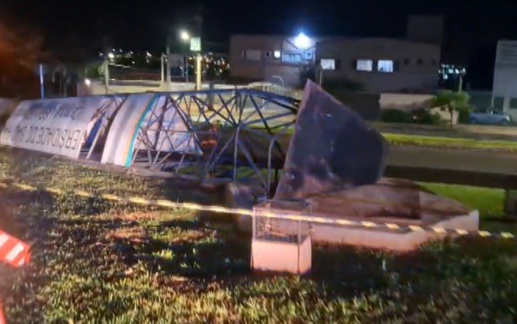 Temporal causa morte de bezerro, queda de totem da USP e fechamento de parque na região de Ribeirão Preto