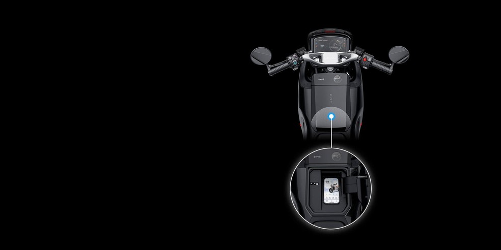 Porta objetos para encaixar o celular na Honda E-VO — Foto: Divulgação | Honda