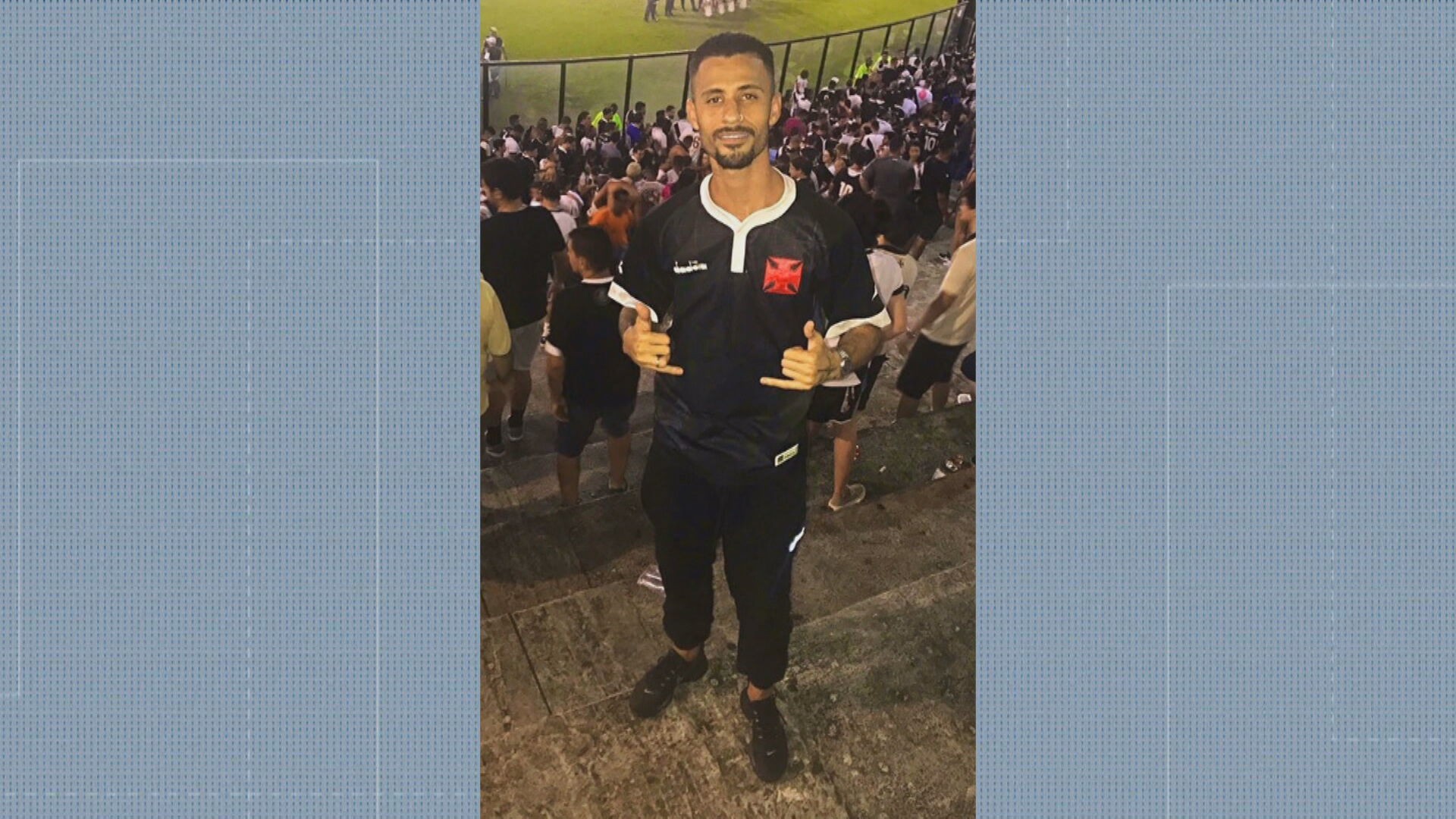 Corpo de vascaíno morto em ataque de torcida organizada é enterrado