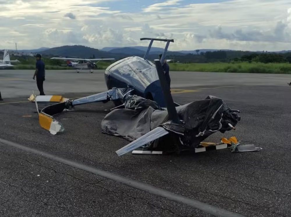 Helicóptero cai durante decolagem no interior de MG; piloto e dono da aeronave saem ilesos