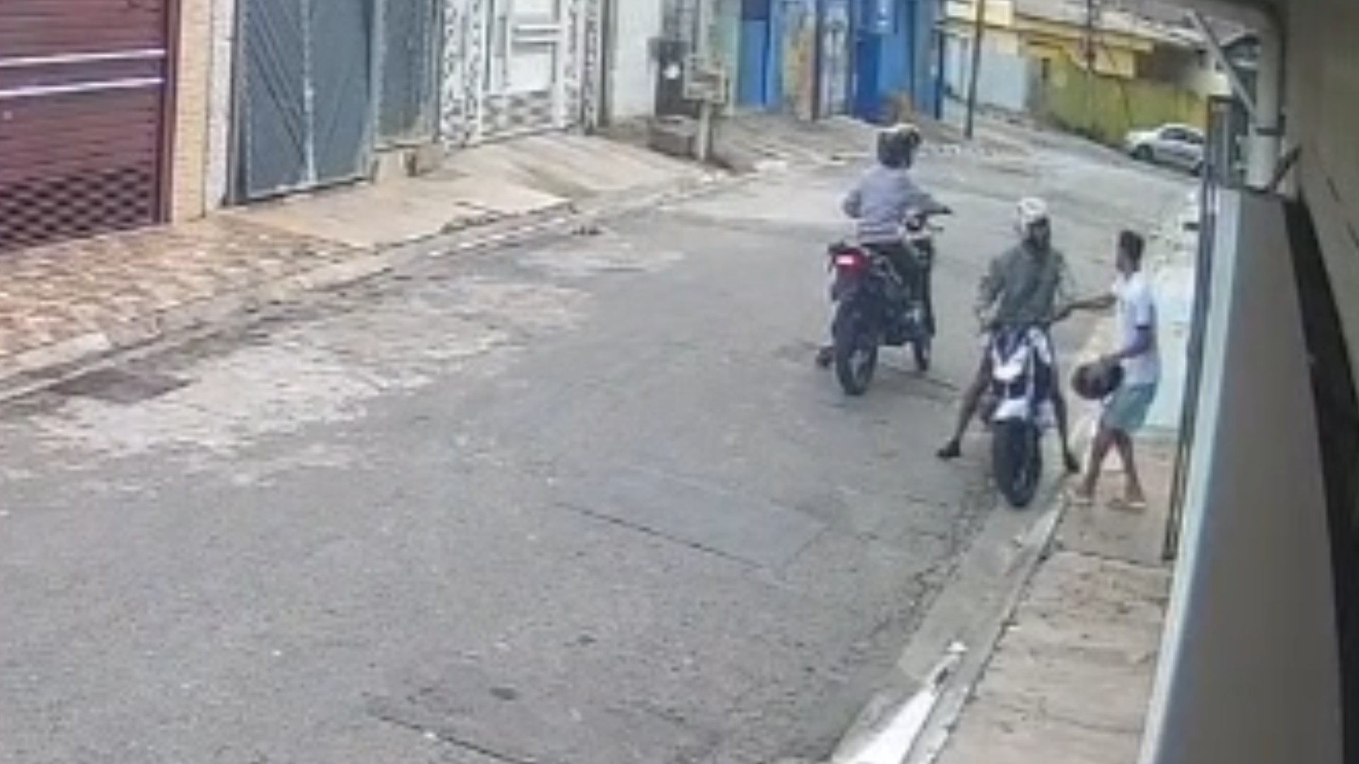 Adolescente é espancado após tentar roubar moto em Suzano