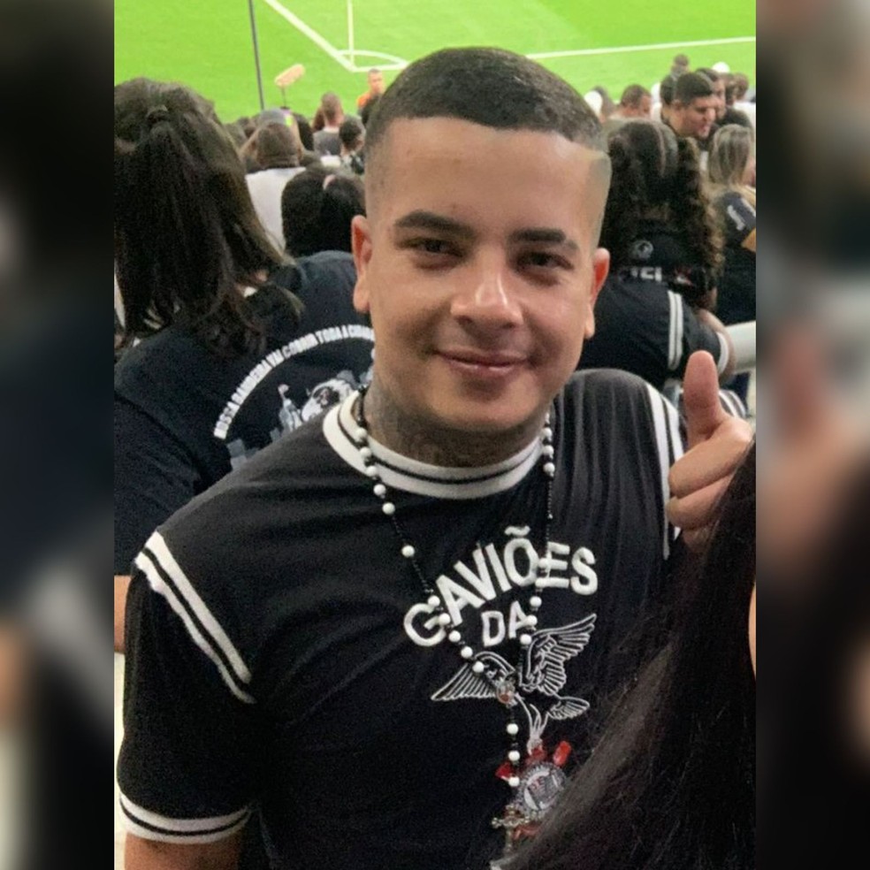 Allan Luiz Sampaio Aguiar, de 31 anos, é uma das sete vítimas fatais do acidente envolvendo o ônibus que transportava torcedores do Corinthians — Foto: Arquivo pessoal