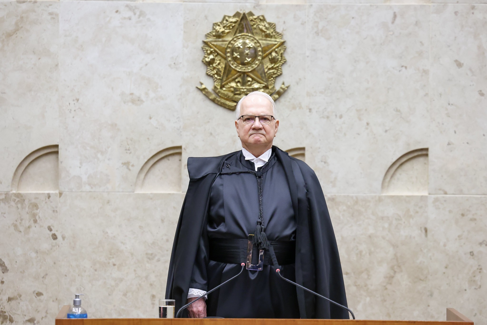 Fachin assume relatoria da discussão sobre suposta relação entre Moraes e Vorcaro e remete à presidência do STF investigações sobre INSS e Master | G1