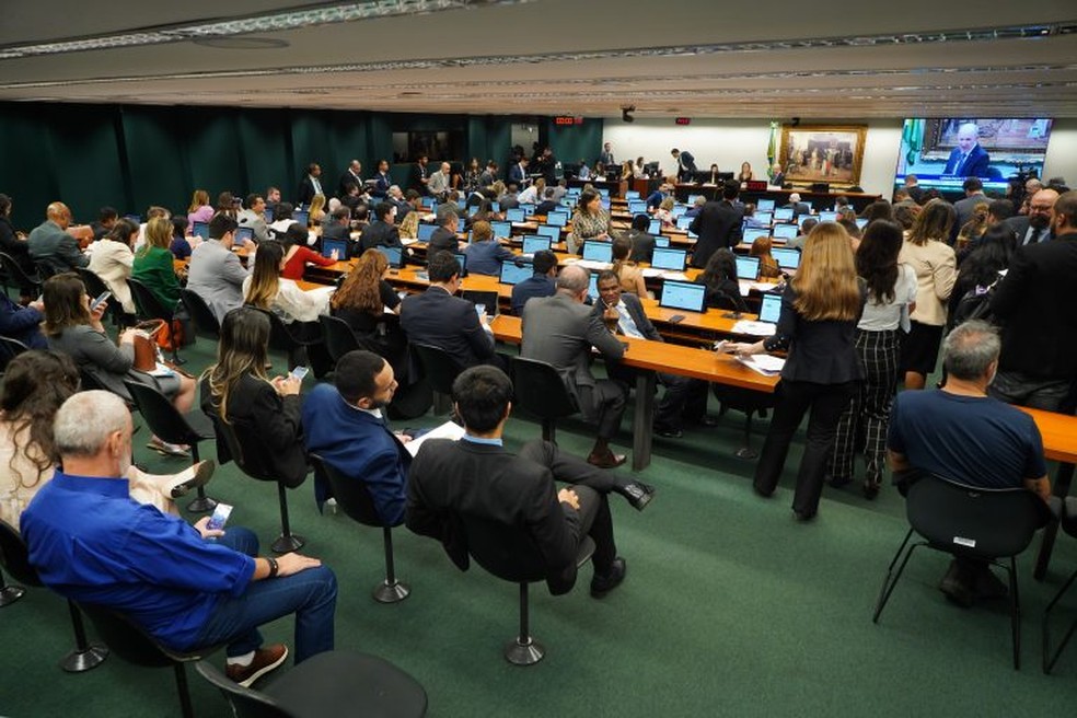 Uma das mais importantes comiss�es da C�mara, a Comiss�o CCJ da C�mara e Constitui��o e Justi�a (CCJ) � uma moeda de troca comum nas negocia��es pelo comando da Casa. � Foto: Pablo Valadares / C�mara dos Deputados