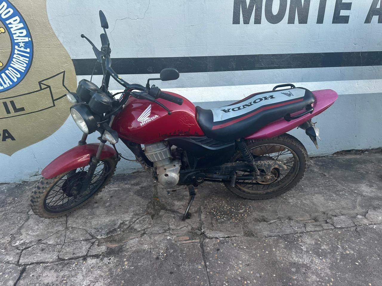 Motocicleta com registro de furto é recuperada em Monte Alegre durante barreira policial