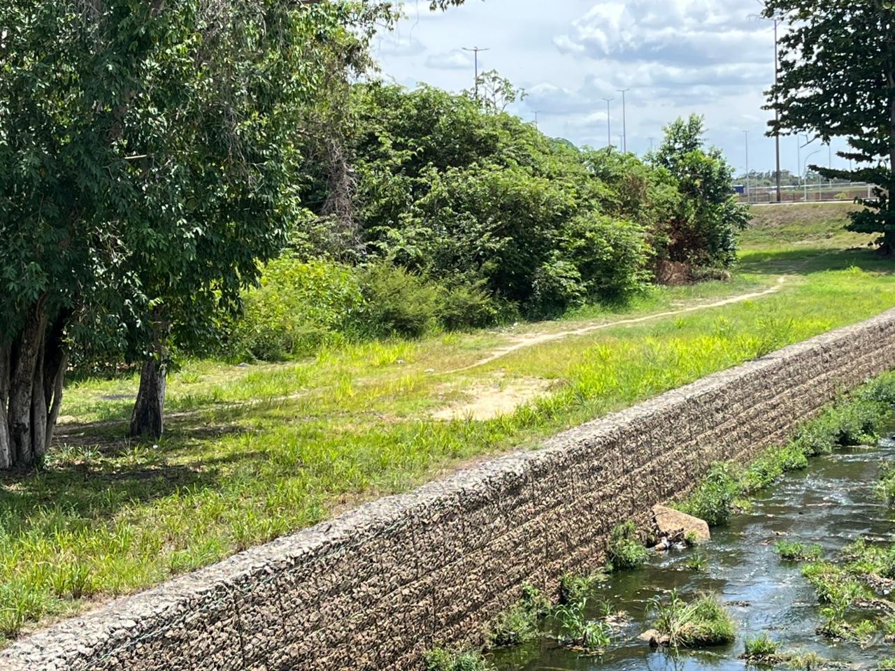 Mulher é encontrada morta próximo à galeria de esgoto no Centro de Boa Vista