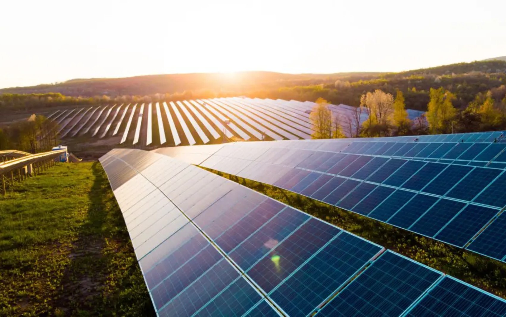 Justiça suspende cobrança de ICMS sobre geração de energia solar em Goiás