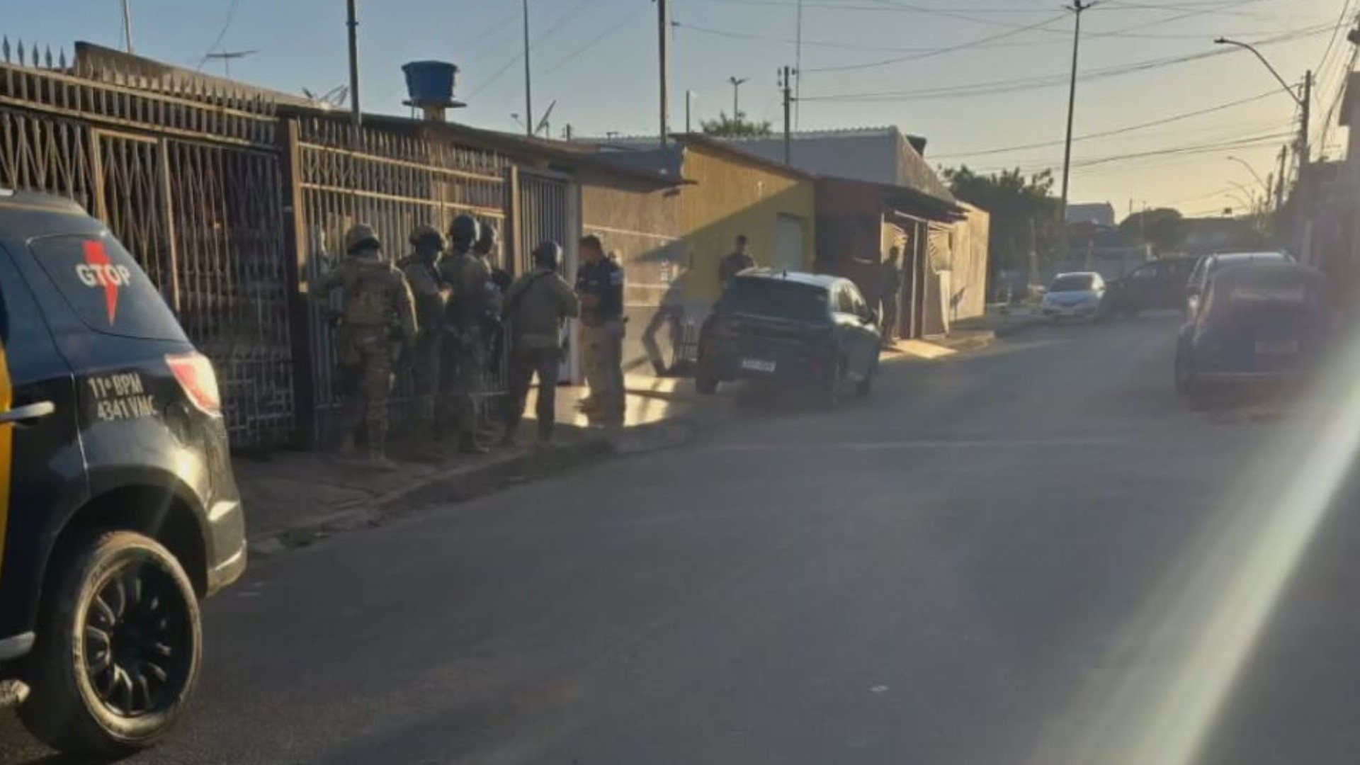 Polícia resgatada 4 crianças mantidas em cárcere privado pelo próprio pai