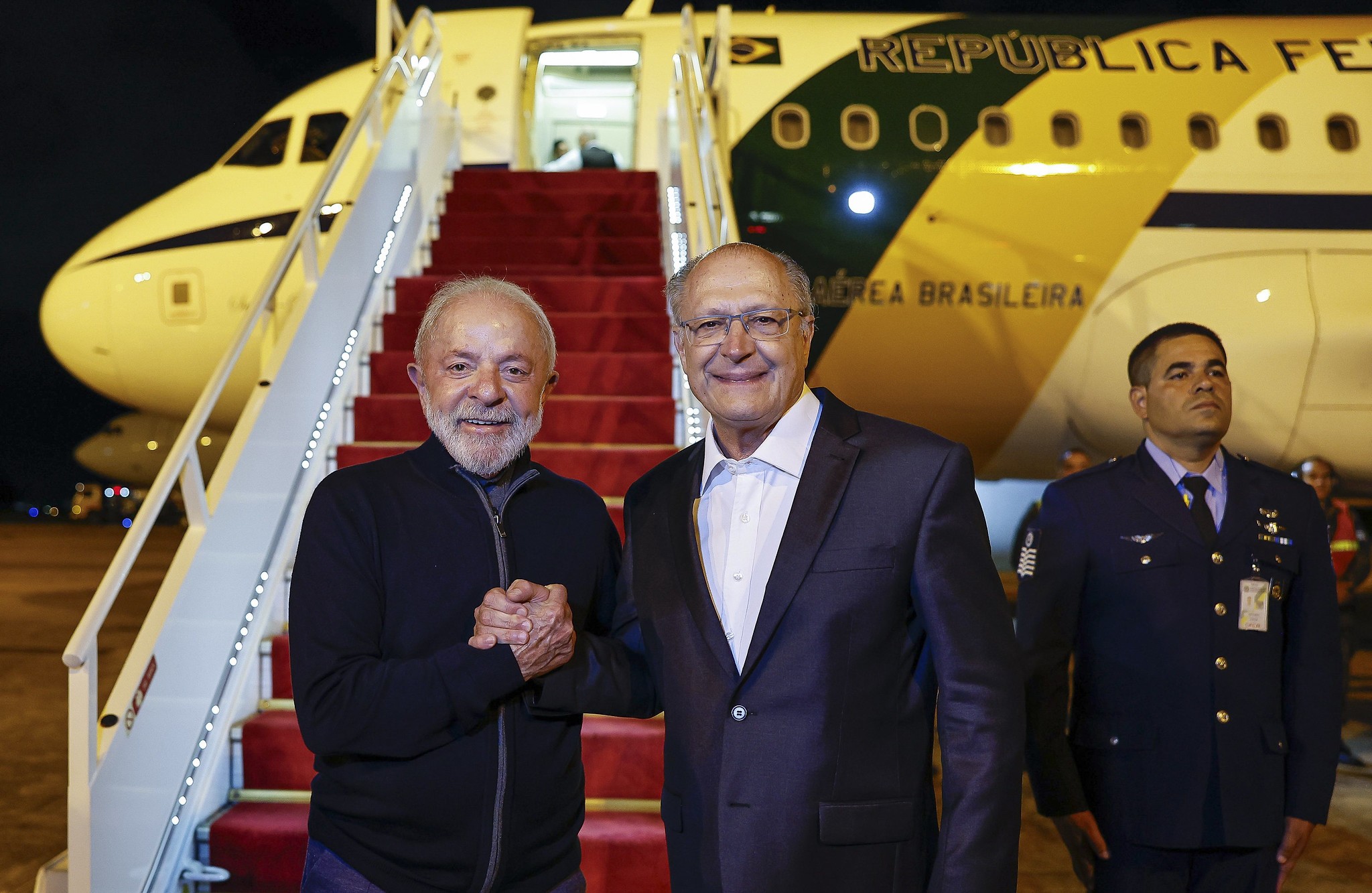 Lula chega à Rússia para participar de celebração dos 80 anos do Dia da Vitória