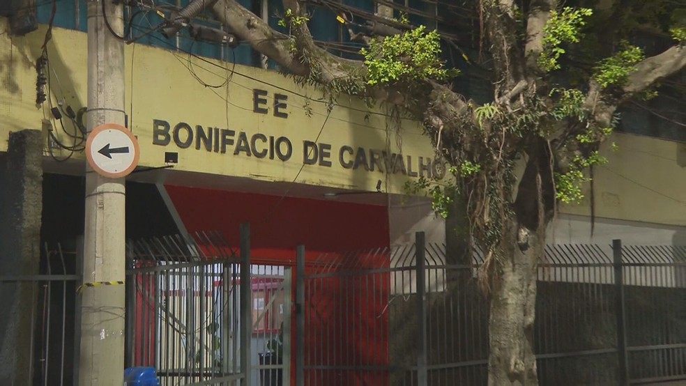 Fachada da Escola Estadual Bonifácio de Carvalho Coronel, em São Caetano, na Grande SP. — Foto: Reprodução/TV Globo