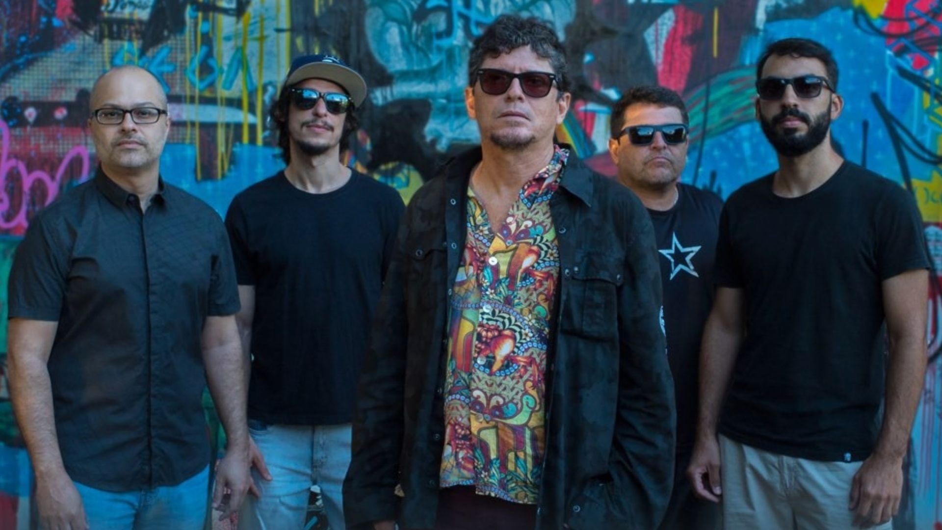 Mundo Livre S/A no Motofest de Gravatá, espetáculos teatrais em Caruaru e cavalgada em Catende; confira agenda cultural do g1