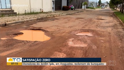 Buracos e lama nas ruas do Jardim Ipês gera reclamações de moradores em Araguaína