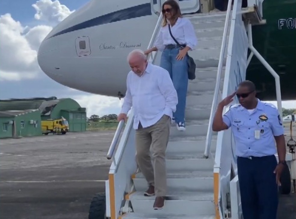 Lula desembarca em Salvador para o 2 de Julho — Foto: Redes sociais