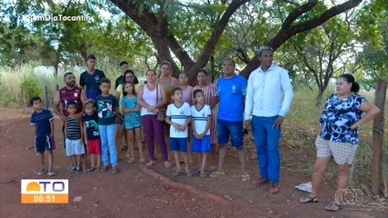 Por falta de ônibus escolar, estudantes de vários bairros de Palmas perdem aulas