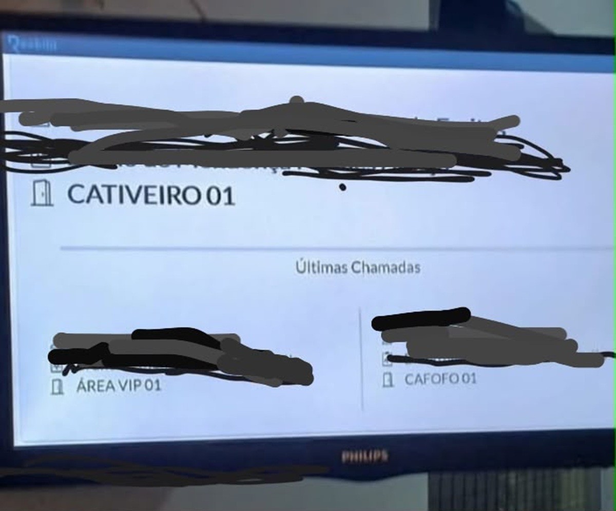 'Cativeiro 01': mulher denuncia médico por racismo após termo aparecer em painel de clínica na Ponta Verde