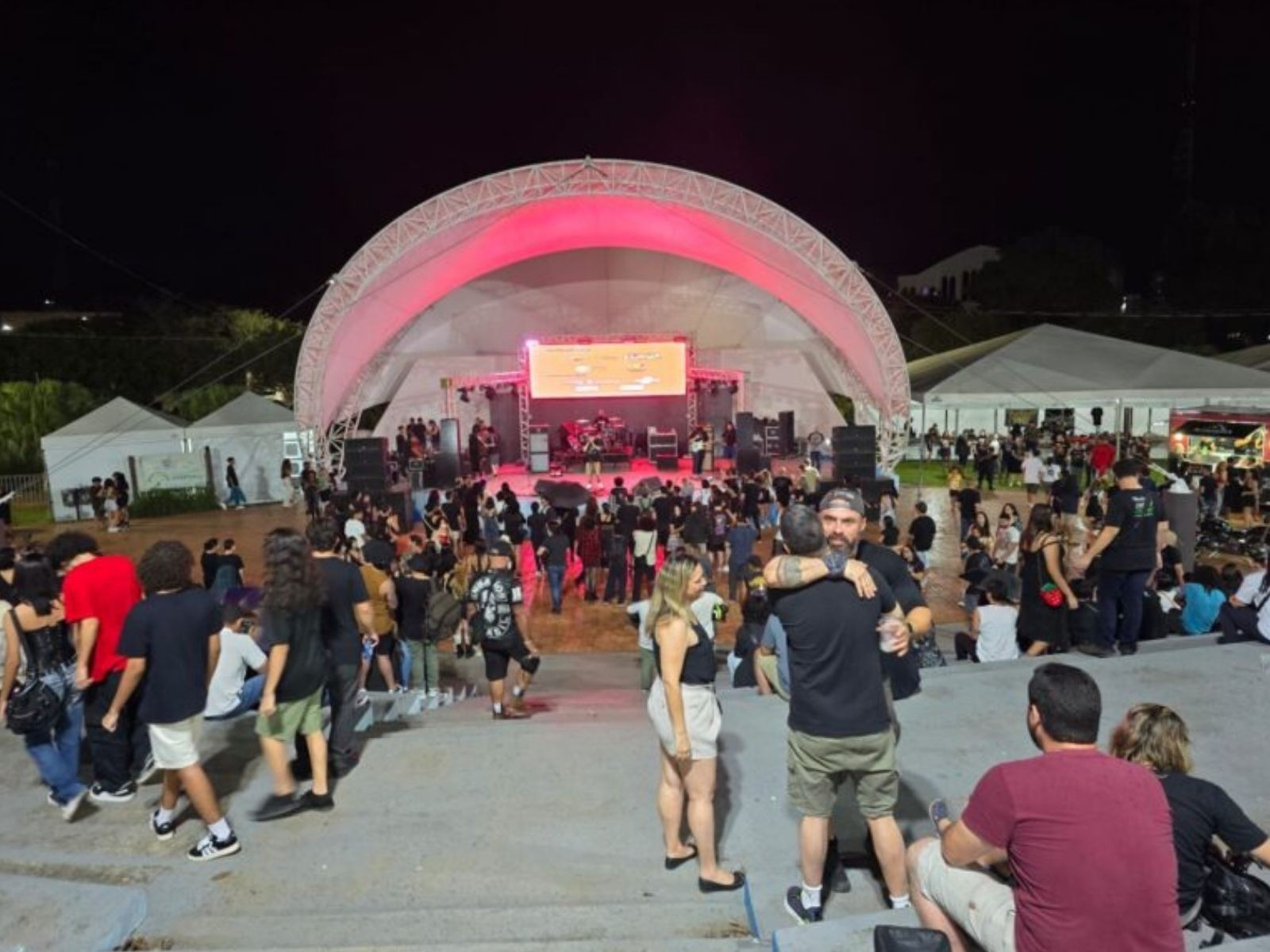 Celebrado há 15 anos, Carnarock tem shows com bandas e DJ neste sábado (15) em Rio Branco 