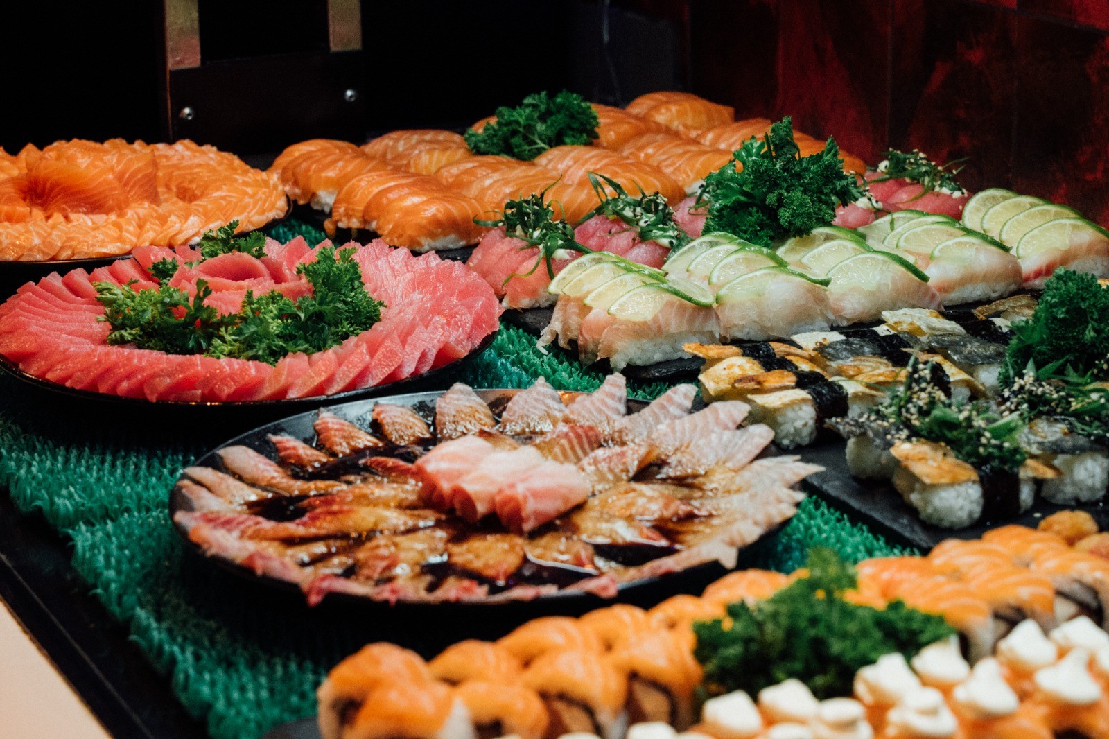 Peixe fresco em restaurante japonês: a engenharia do frescor