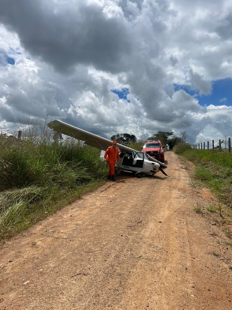 Avião de pequeno porte faz pouso forçado em Rondônia 