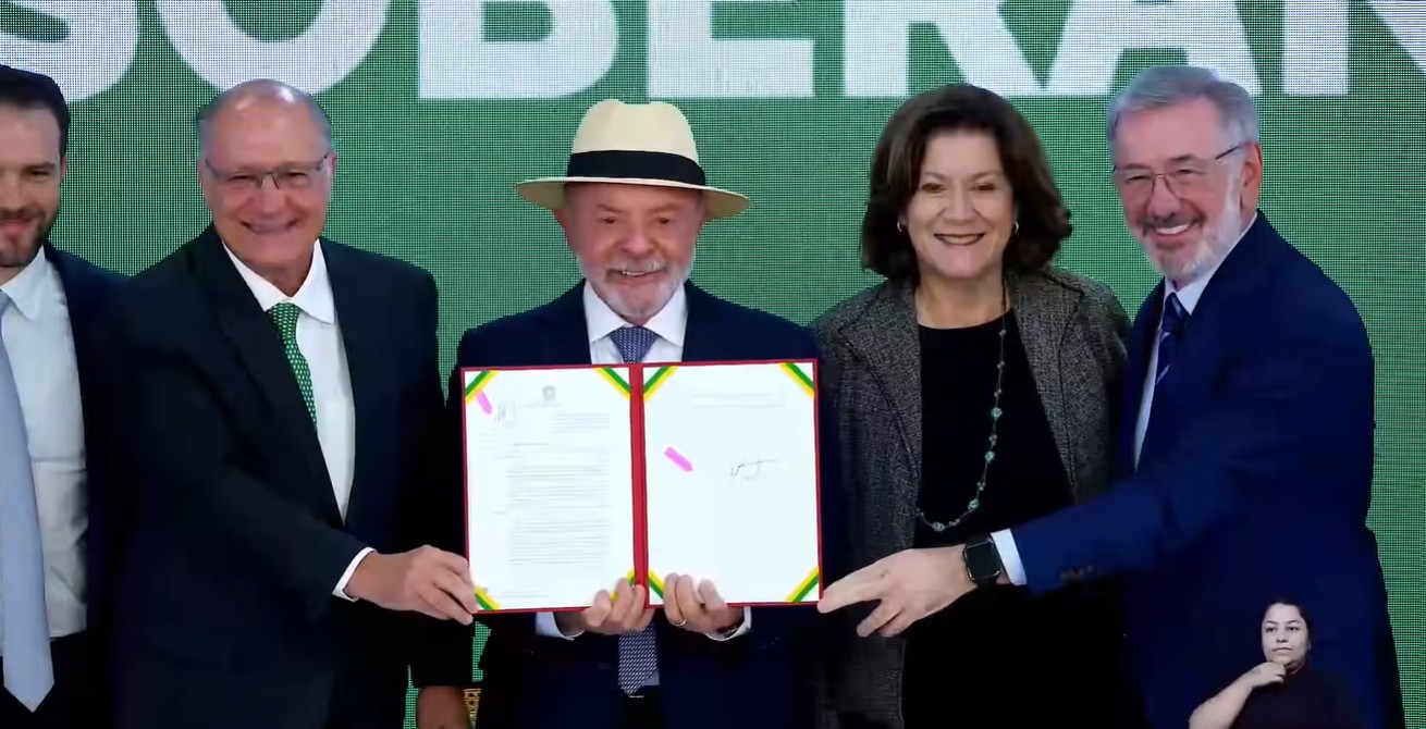 Governo federal lança medidas para mitigar impactos de tarifas americanas