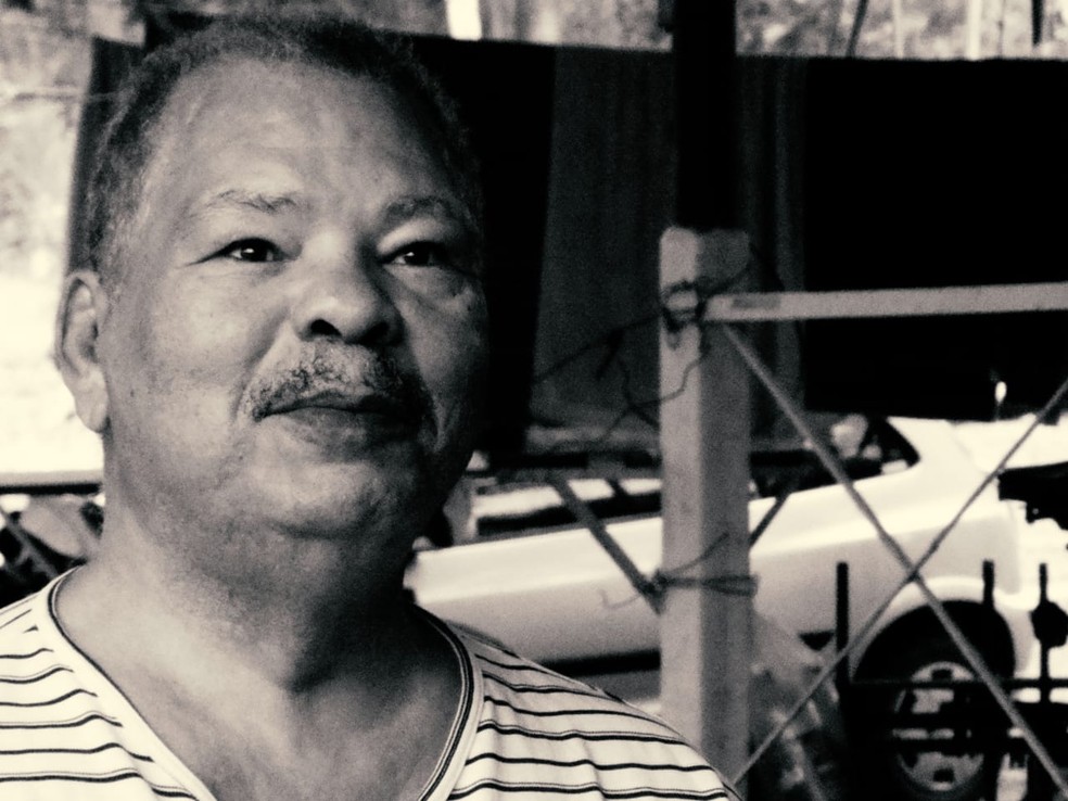 Maguila, 62 anos, é homenageado com samba e livro com história de sua vida está a caminho — Foto: Fernando Tucori