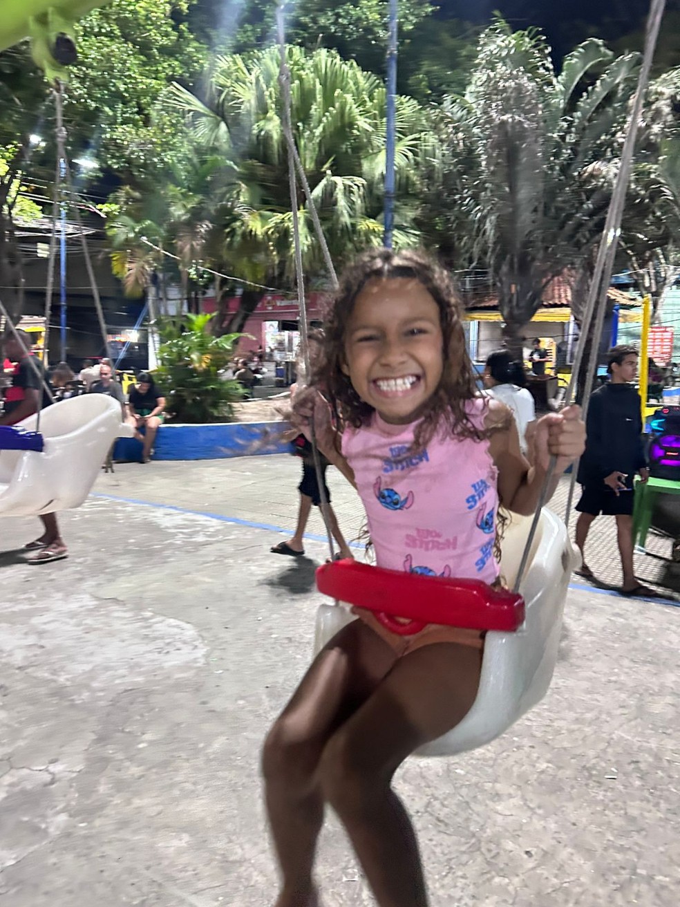 Eduarda, de 7 anos, morreu ap&oacute;s ser baleada em Nova Igua&ccedil;u &mdash; Foto: Reprodu&ccedil;&atilde;o