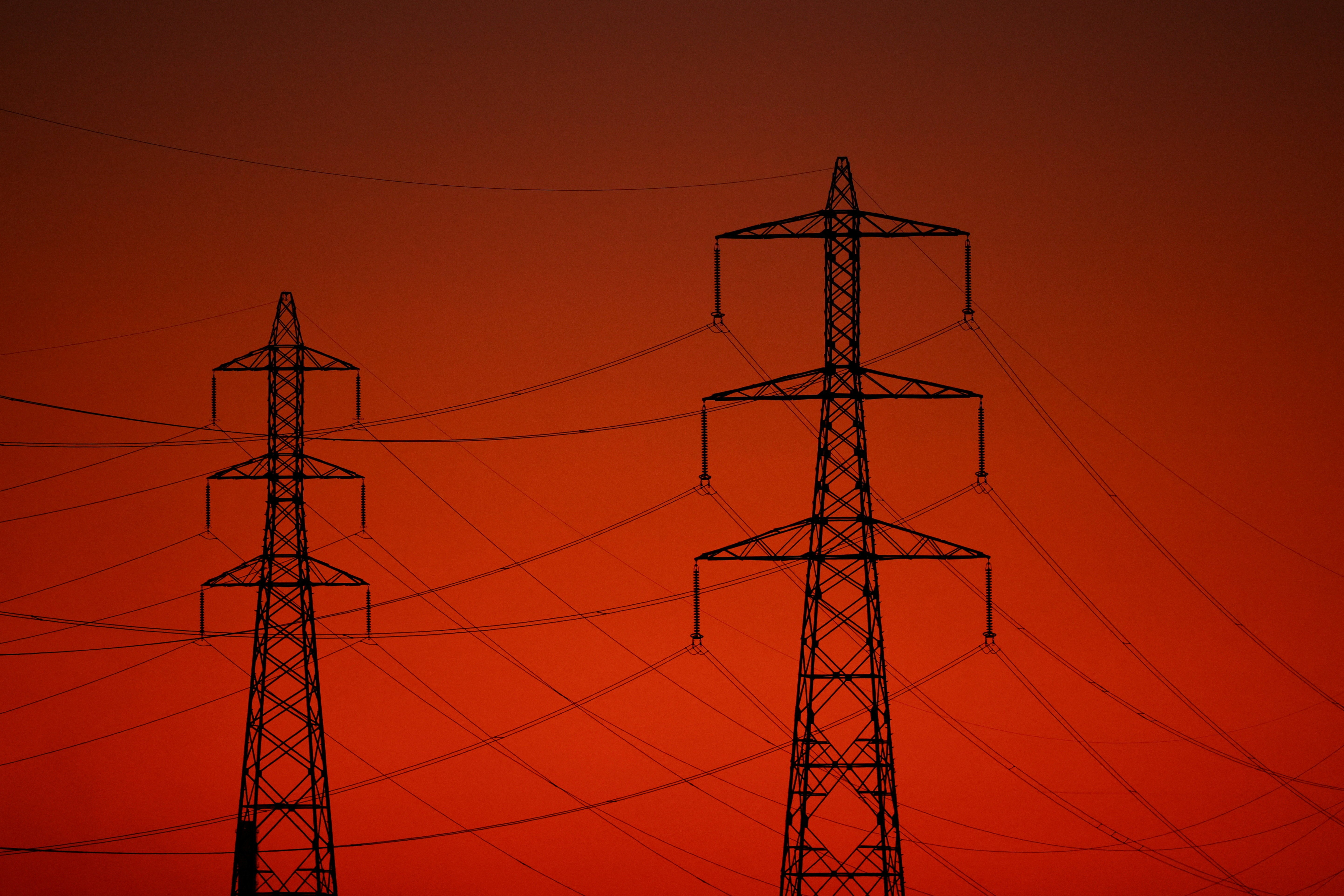 MPF pede suspensão imediata do maior leilão de energia da história do Brasil; associação diz que preço da energia deve subir