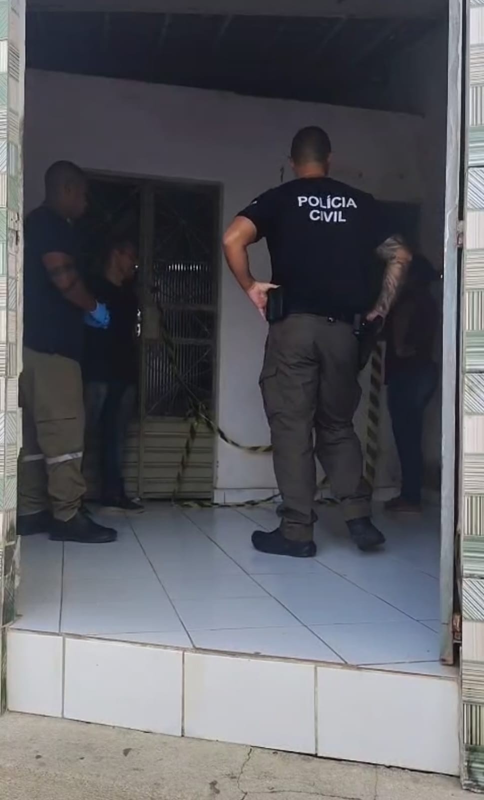Mãe e filha são assassinadas a facadas em Maceió; companheiro é o principal suspeito