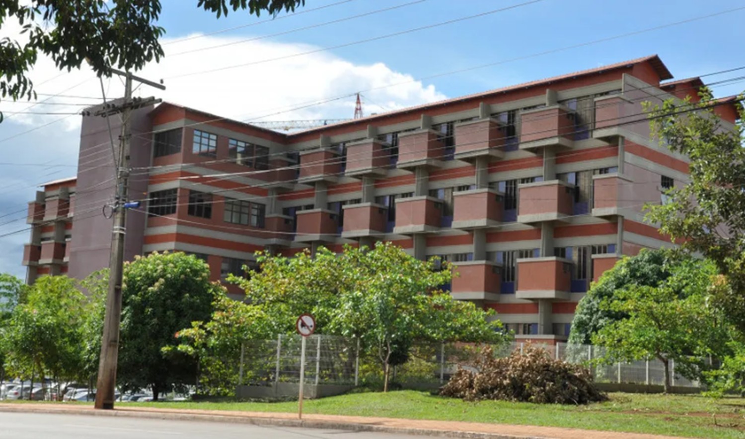 Paciente com suspeita de intoxicação por metanol recebe alta hospitalar, diz SES