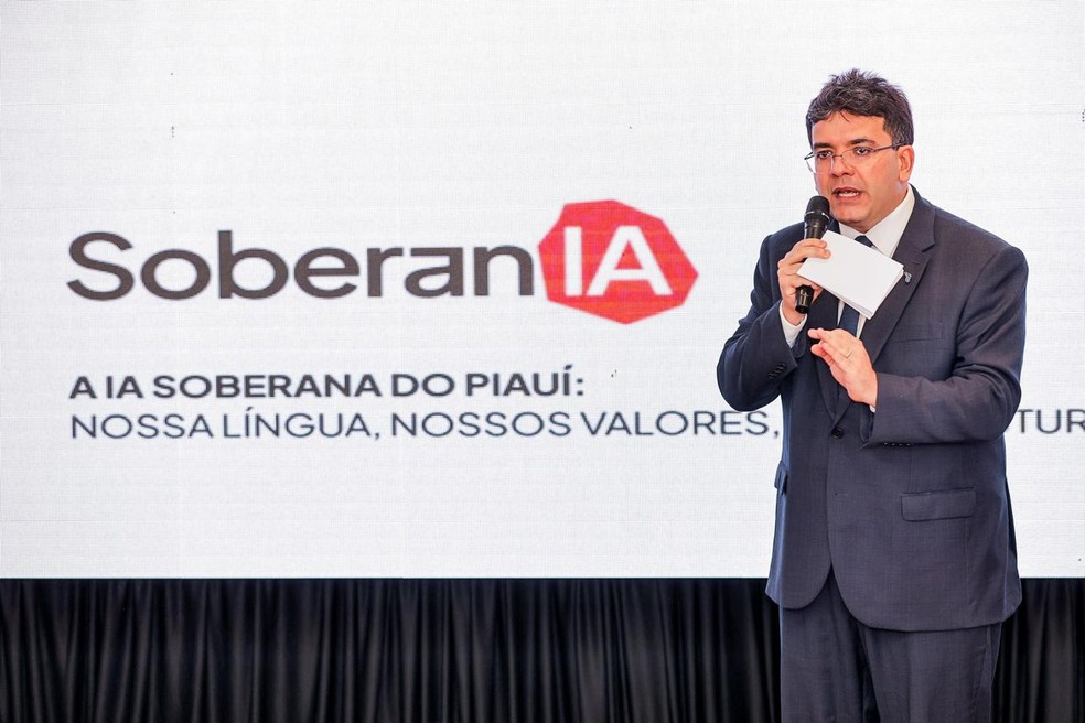 Lançamento do projeto SoberanIA, primeira inteligência artificial com base de dados em português. — Foto: Gabriel Paulino/Secom