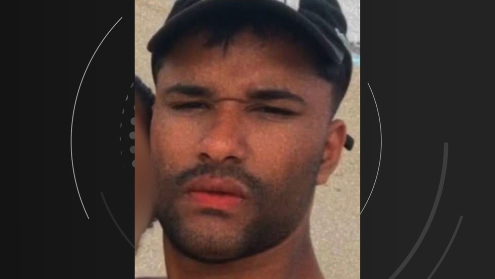 O motociclisa Vinicios Negromonte morreu após ser atingido por um motorista embriagado, em Guarapari, Espírito Santo. — Foto: Reprodução