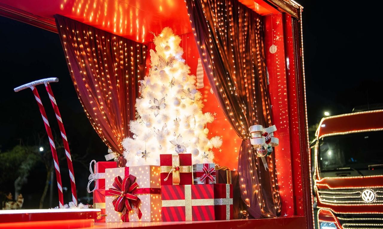
Caravana de Natal da Coca: Divinópolis está entre as oito cidades mineiras que vão receber a atração
