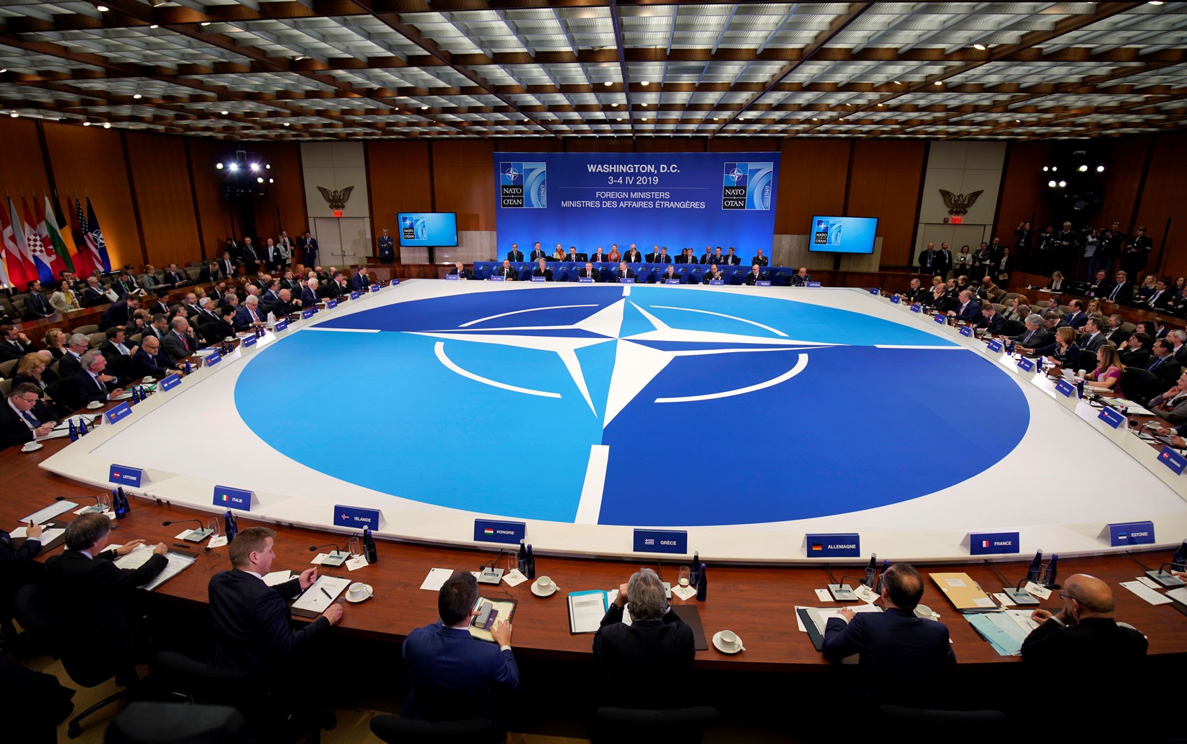 Rússia adverte Otan sobre uso de armas nucleares em meio ao aumento das tensões no Báltico