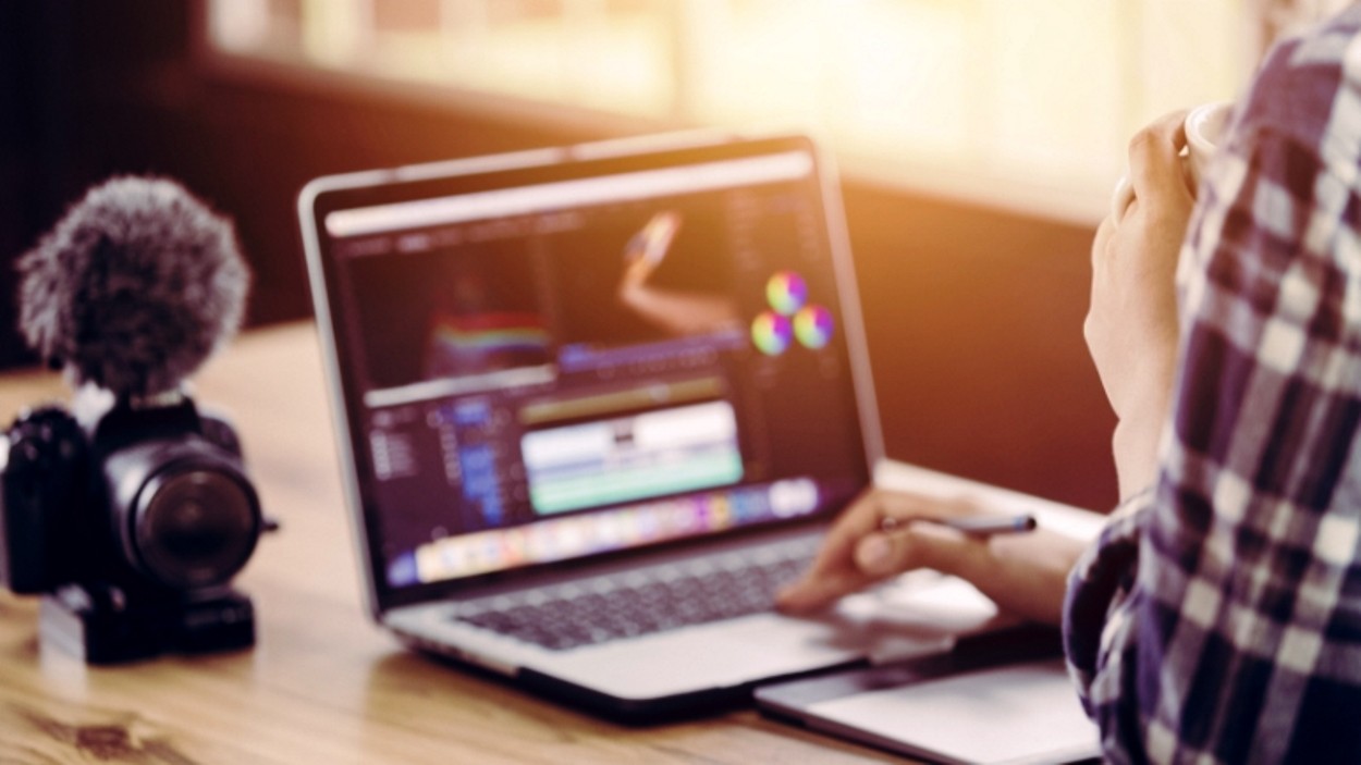 Criadores do Maranhão podem se inscrever em curso gratuito de IA para YouTube; veja como participar