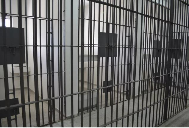 Mulher foragida por tráfico é presa durante fiscalização da PRF em Balsas