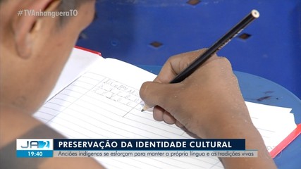 Anciões indígenas se esforçam para manter a própria língua e as tradições vivas