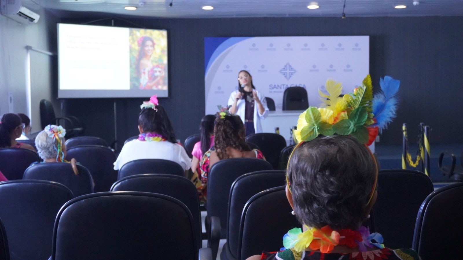 Terapia ocupacional é tema do Projeto Mama-Mulheres Vencedoras da Santa Casa