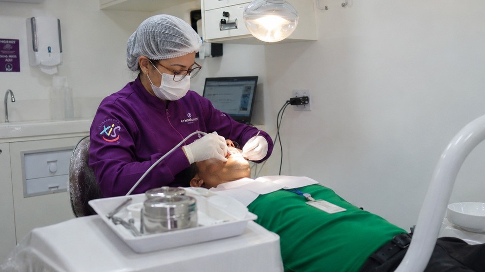 Plano odontológico ganha espaço no RH por custo e valor percebido
