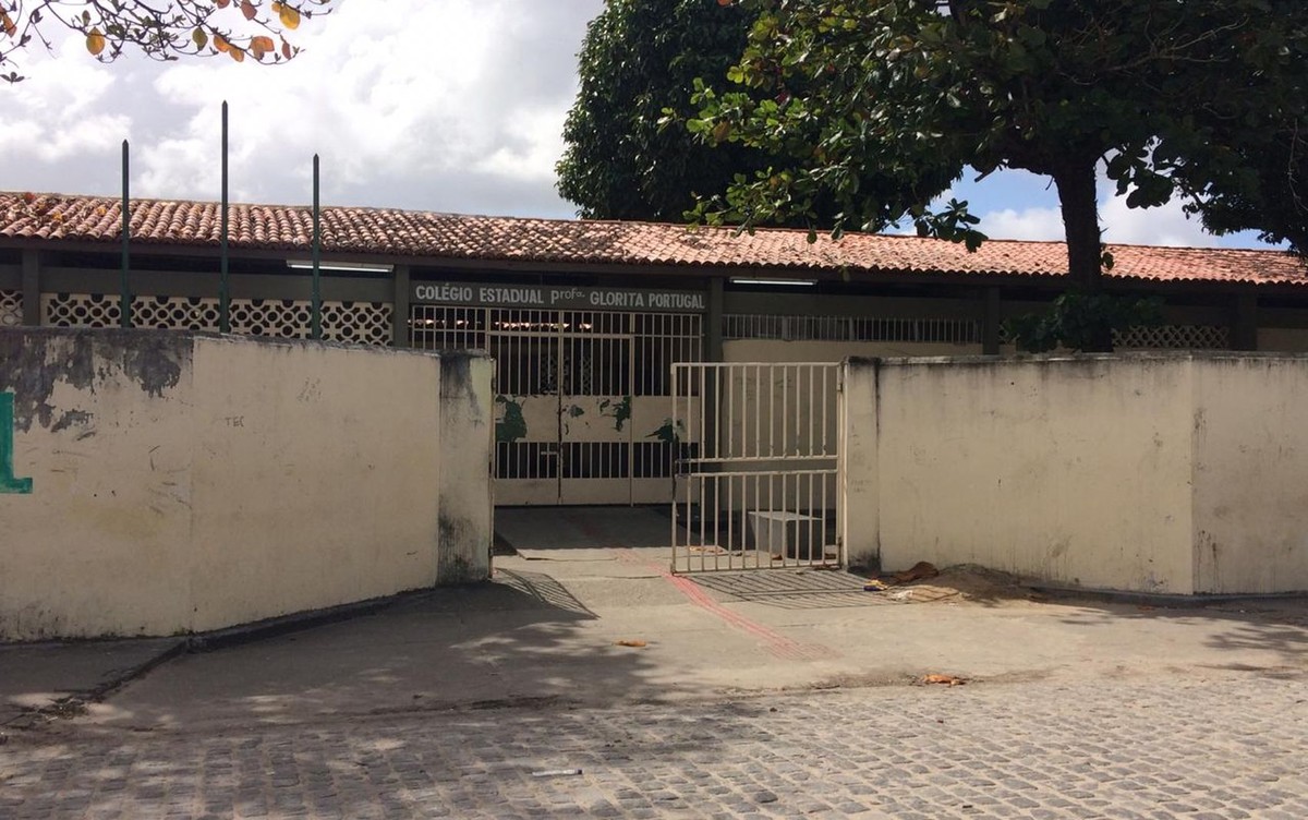 Colégio estadual é assaltado em São Cristóvão e aulas são suspensas ...