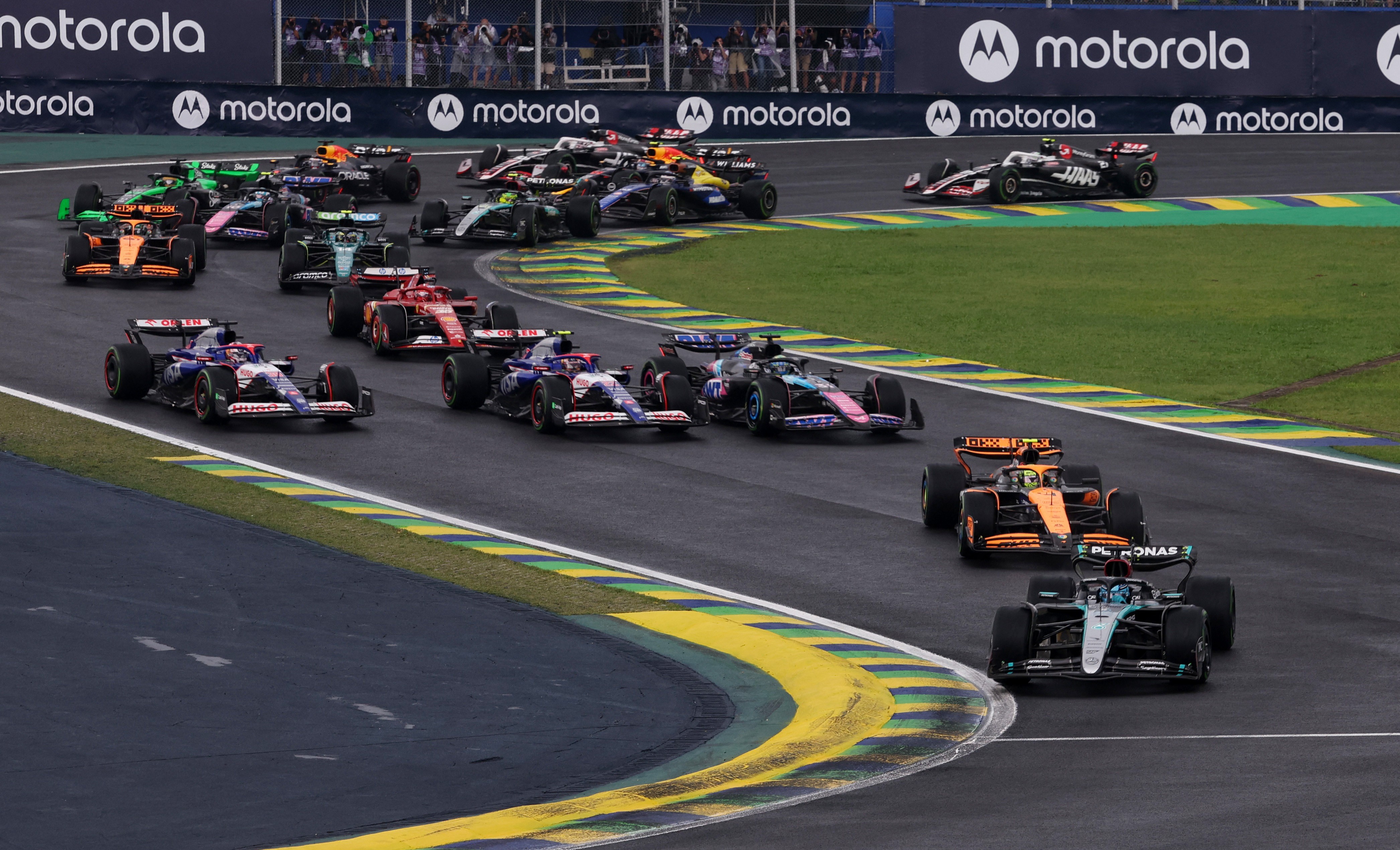 Viracopos recebe 700 toneladas de equipamentos da Fórmula 1 para o GP de São Paulo a partir de terça-feira