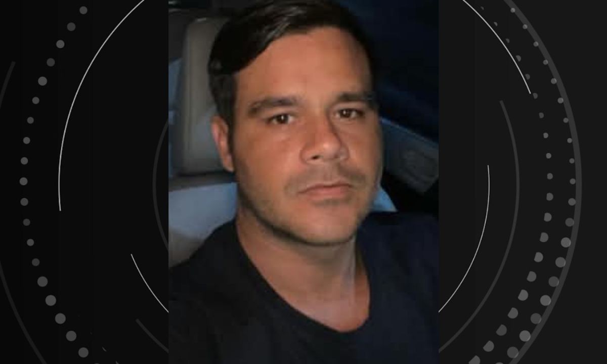Chaveiro é assassinado a tiros dentro de estabelecimento em Salvador