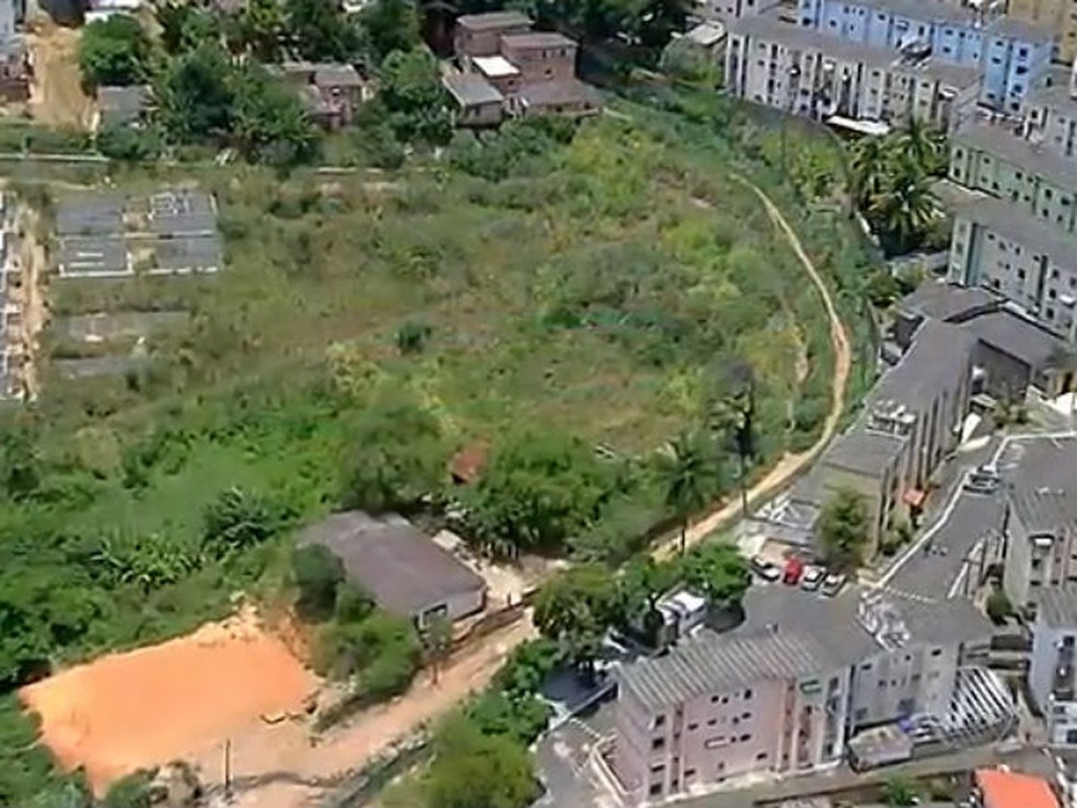 Região de Vila Moisés, no Cabula, local onde ocorreu o crime — Foto: Imagens / TV Bahia
