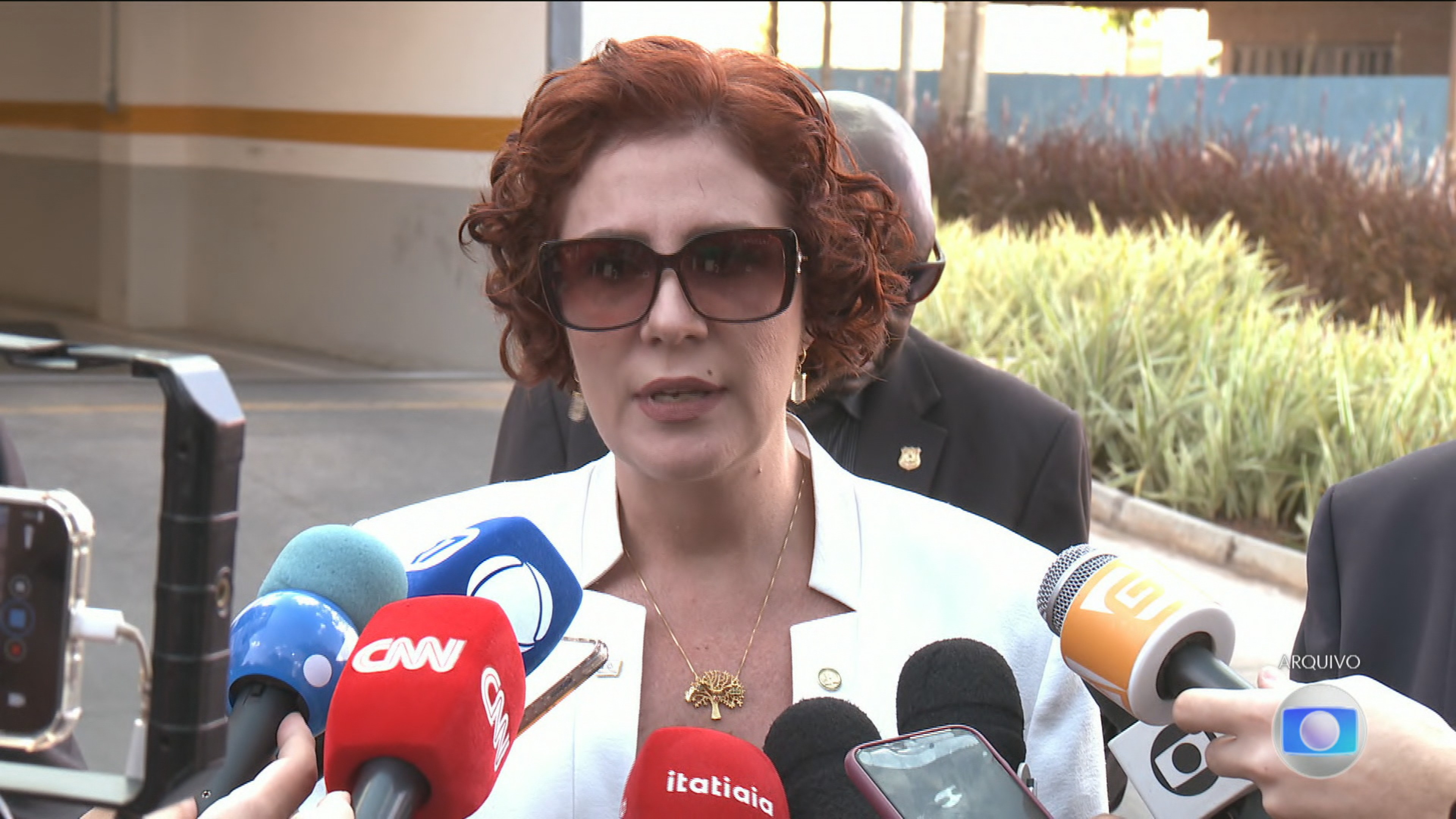 Moraes determina a prisão preventiva de Carla Zambelli; PF pede a inclusão da deputada do PL na lista da Interpol