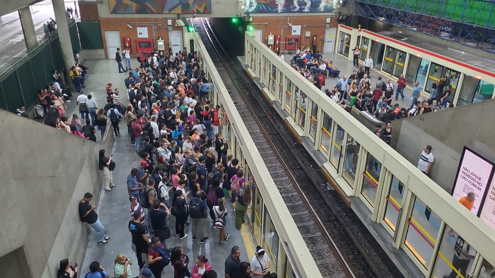Homem é baleado dentro do Terminal Barra Funda, na Zona Oeste de SP, diz PM