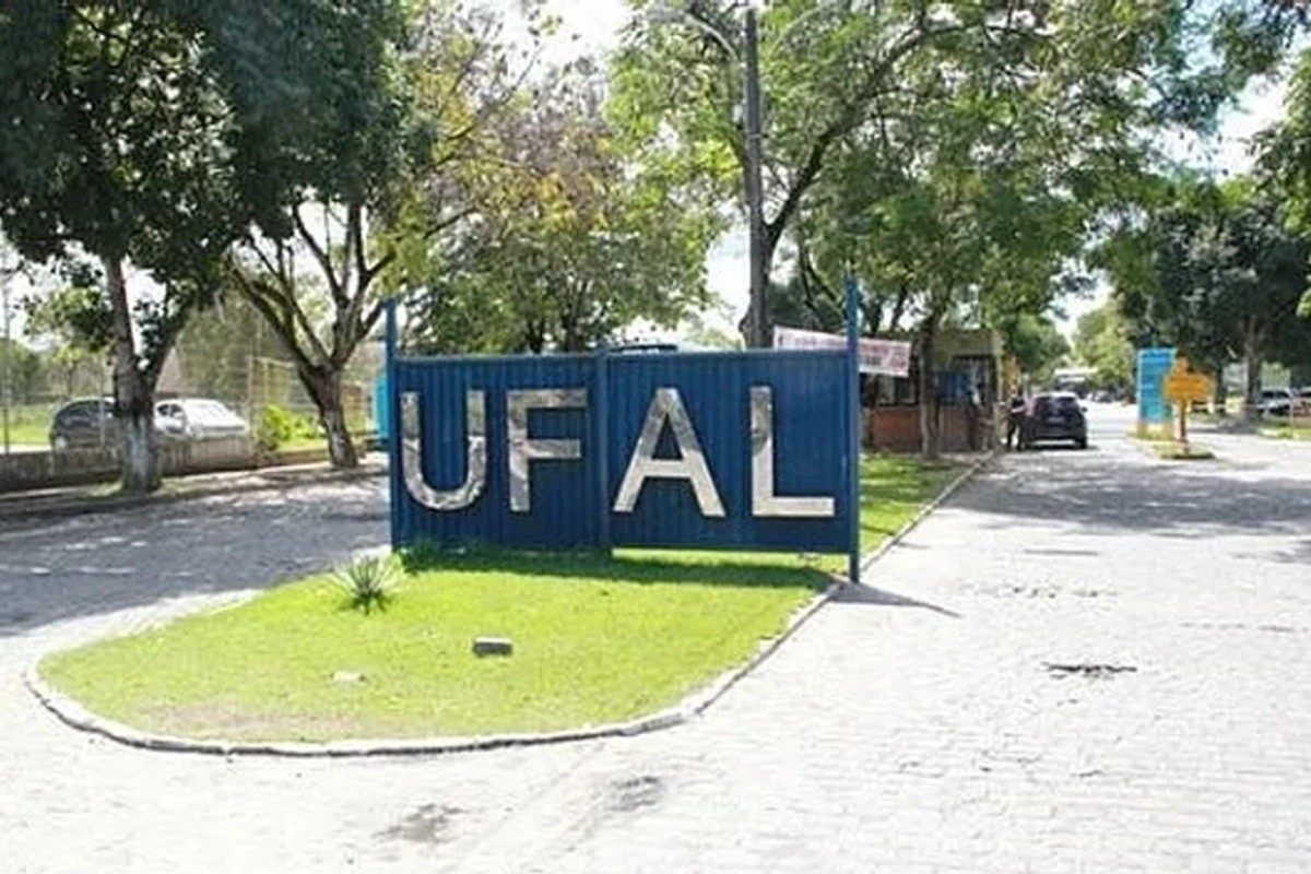 Ufal aprova política de cotas para pessoas transgênero, travestis, transexuais e não binários