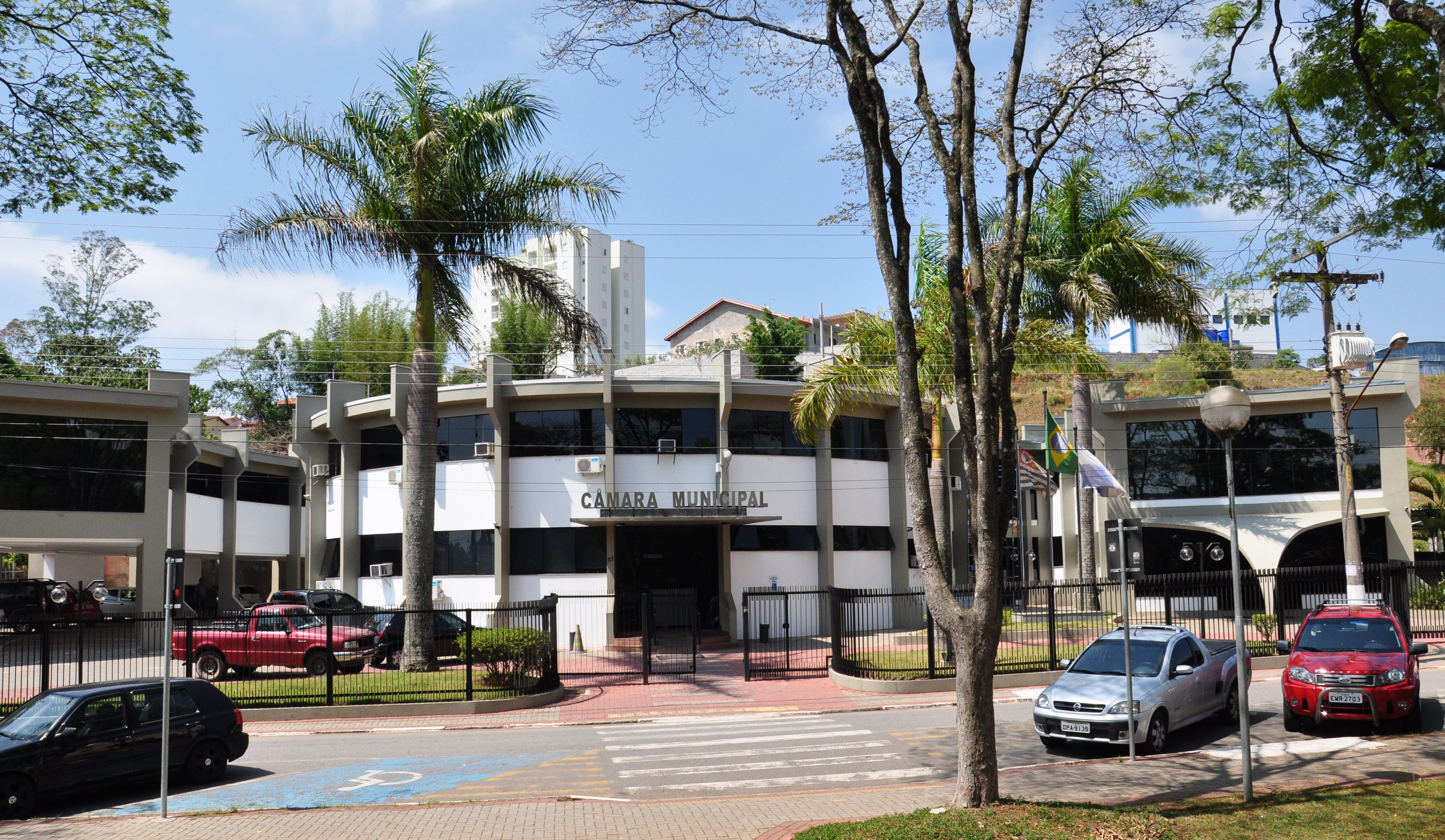 Inscrições para concurso da Câmara de Arujá terminam nesta segunda-feira