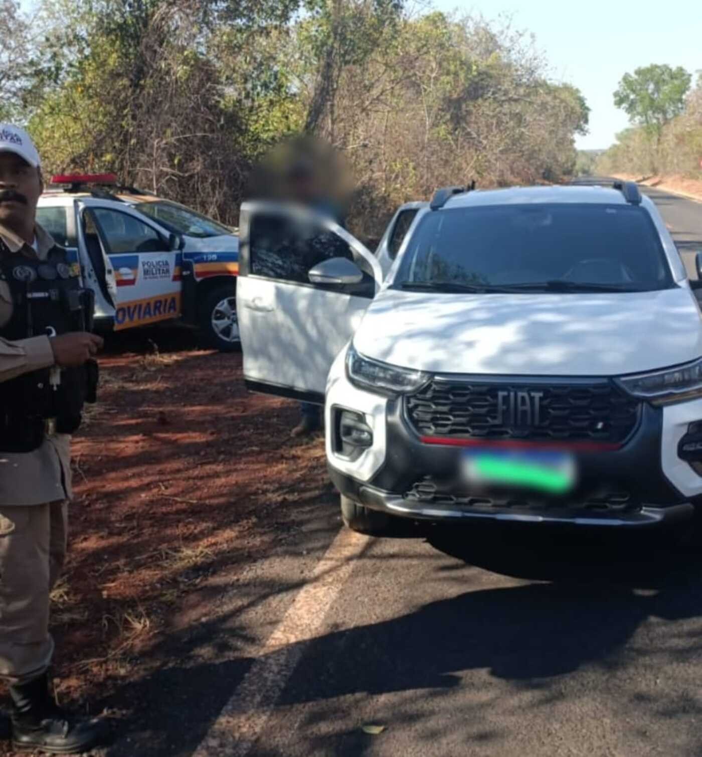 Caminhonete furtada antes de ser emplacada em BH é apreendida no Norte de MG